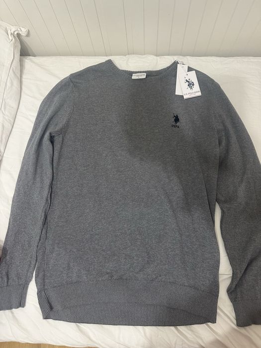 Мъжки сив пуловер U. S. POLO. ASSN.