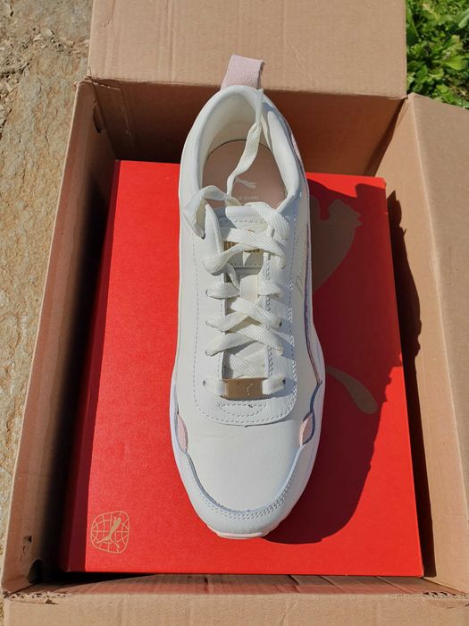 Дамски нови маратонки PUMA , модел Cilia mode lux