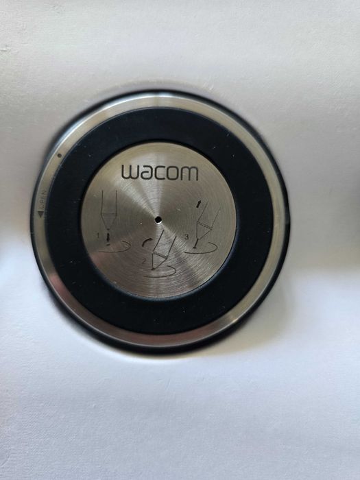 Графичен таблет Wacom Intuos PRO large (PTH-860)