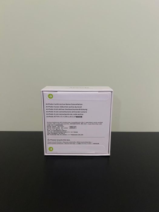 Casti Apple AirPods 4 noi, sigilate - Sunet premium, Design Elegant