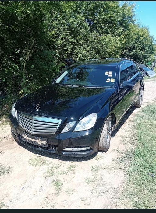 Uși Mercedes W212 cod culoare A52 negre sau albe