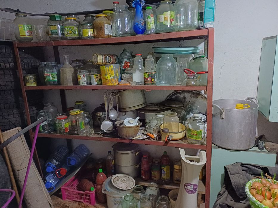 Продам банки все в одни руки