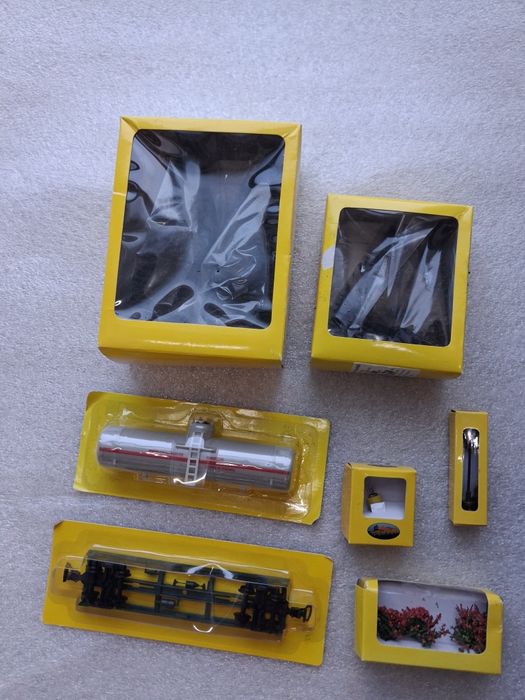 Lot feroviar revista trenulet electric scara H0