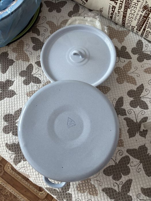 Посуда   эмаль, кастрюли  4л , 9л