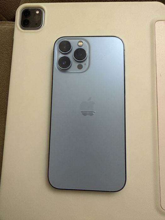 Продам IPhone 13 pro max