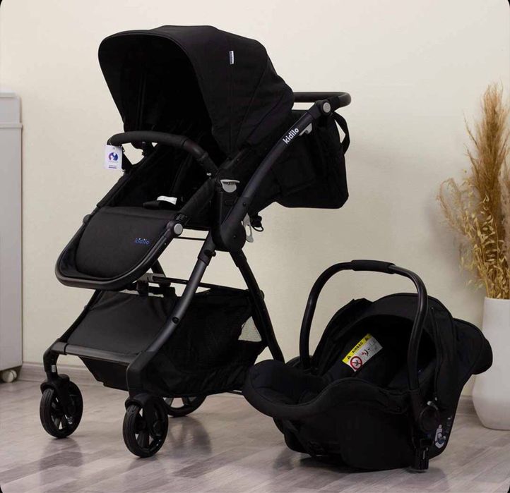 Продается фирменная детская коляска Kidilo G1603
