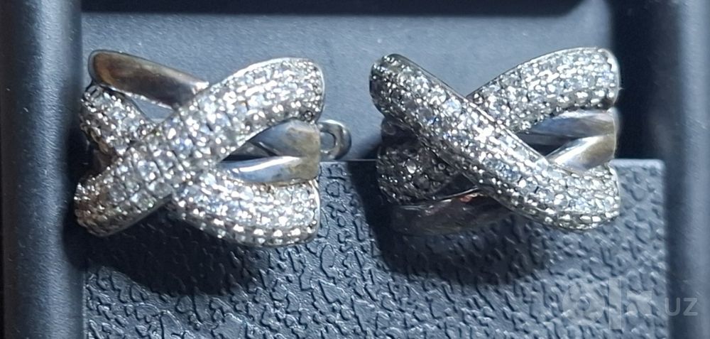 Серёжки серебряные.