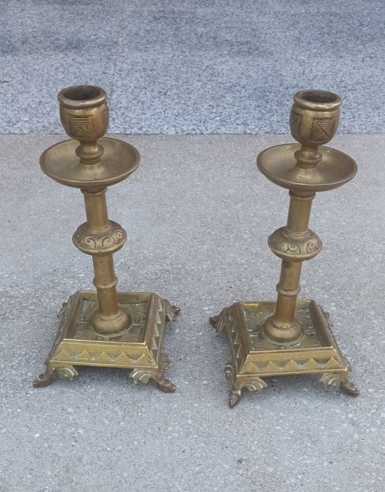 Pereche sfeșnice din Bronz
