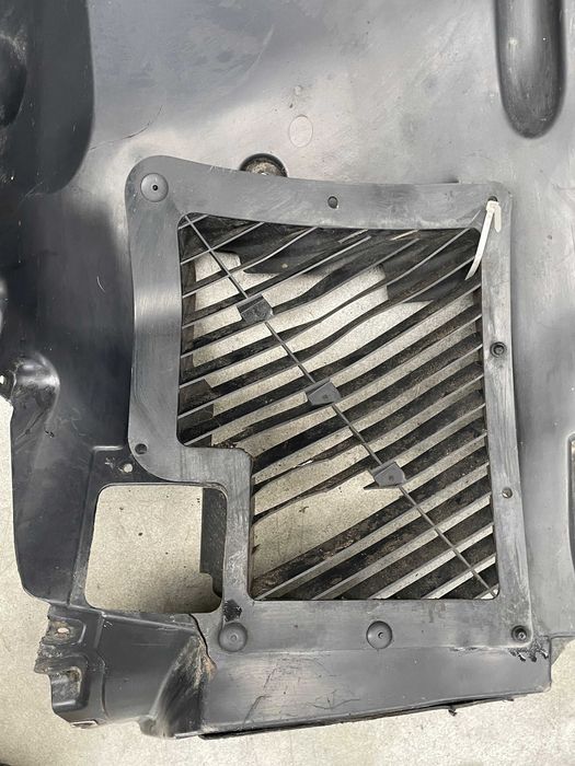 carenaj dreapta fata Bmw X5 E70 M - X6 E71 M cod 7180620