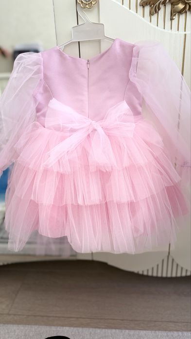 Платье на тусаукесер