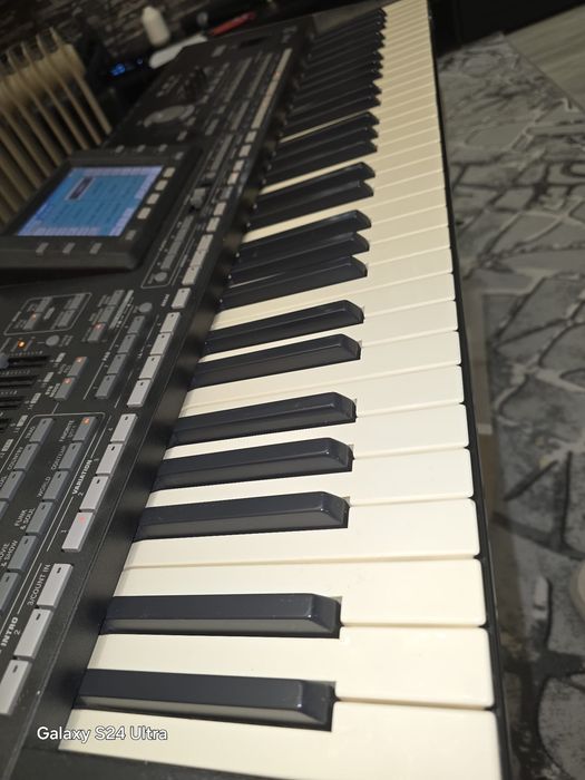 Korg pa3x piese.Am și varianta lunga și scurta de 61clape