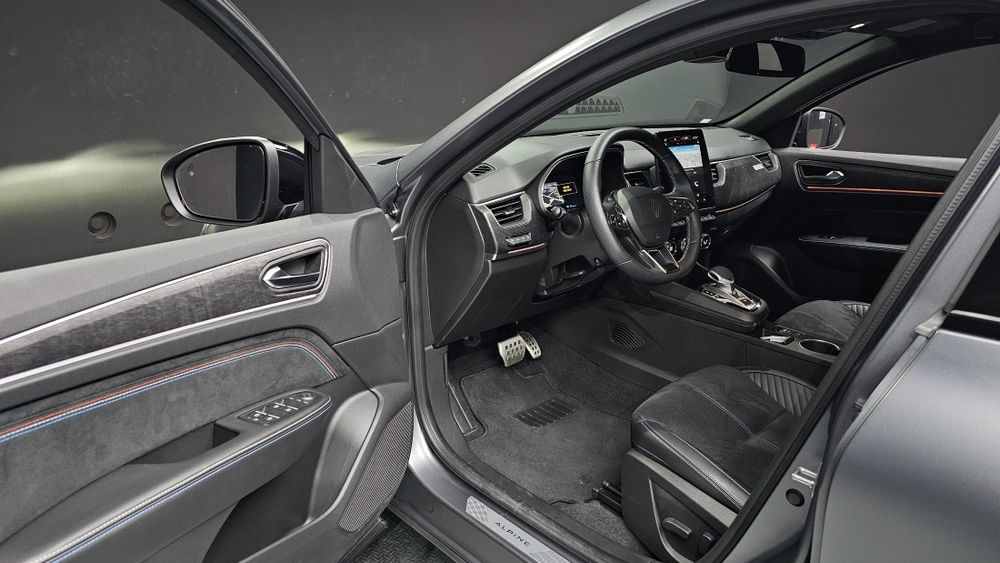 Renault-Korea (Samsung) Arkana 1.6 E-TECH Esprit Alpine