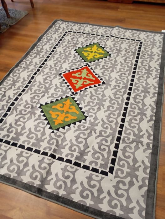 Ковер 3×5.2×3.1.60.×2.30