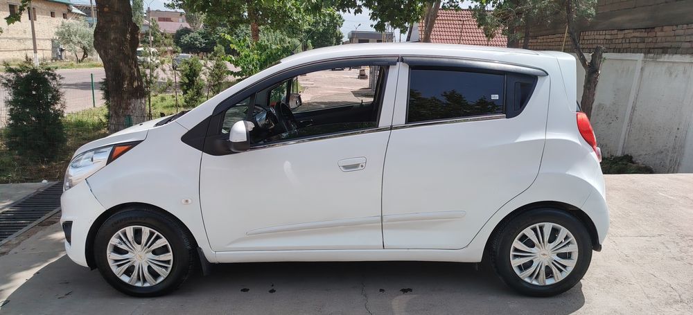 Spark sotiladi. 2020 optima plus 2 pozitsiya.
