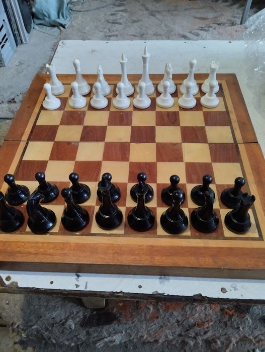 Шахмат СССР продам . Смотрите
