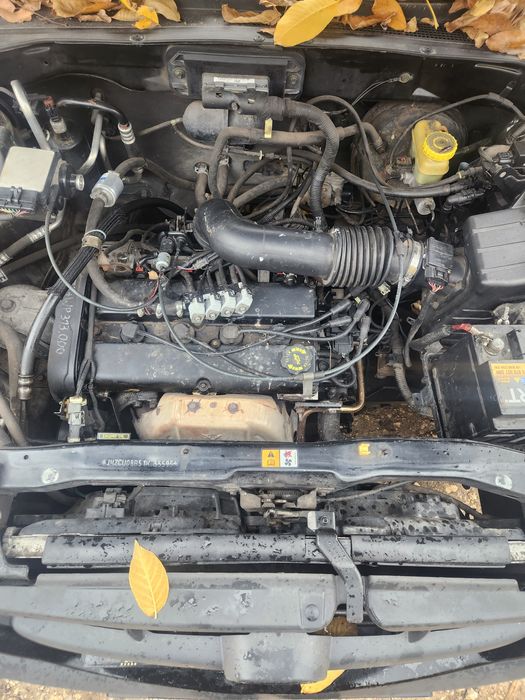 Мазда трюбут 2.0 на части/Mazda tribute 2.0 na chasti