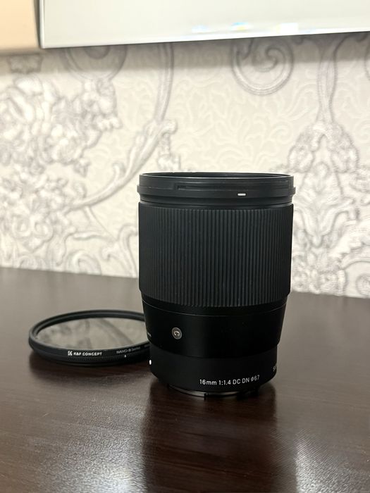 Продаю объектив Sigma 16mm f/1.4