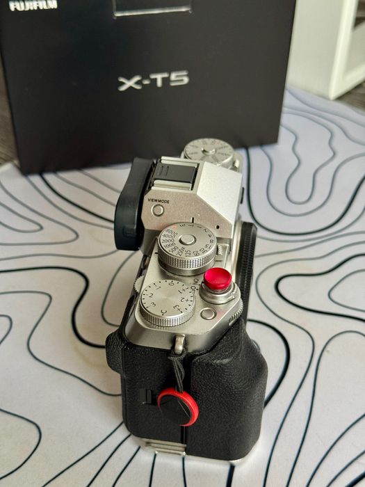 Продаю камеру Fujifilm X-T5