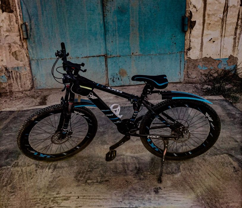 Велосипед черный