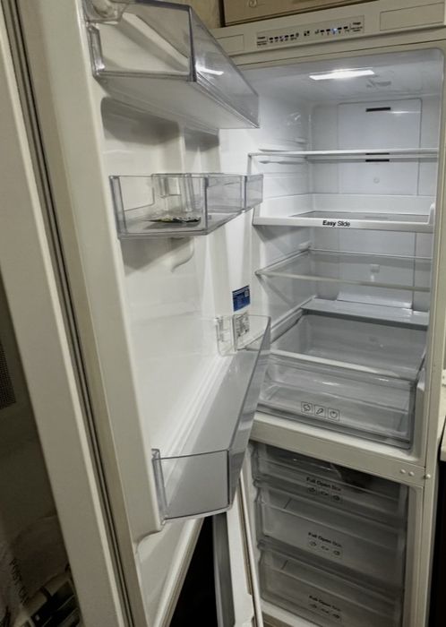 Холодильник 210см