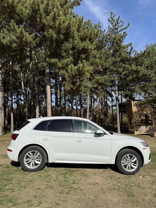 Ауди Q5 2,0 TFSI 2020