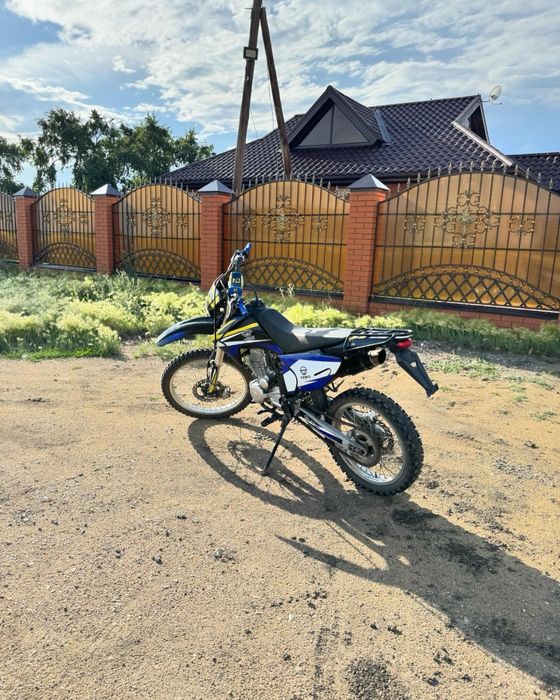 Продам эндуро 250 кубов