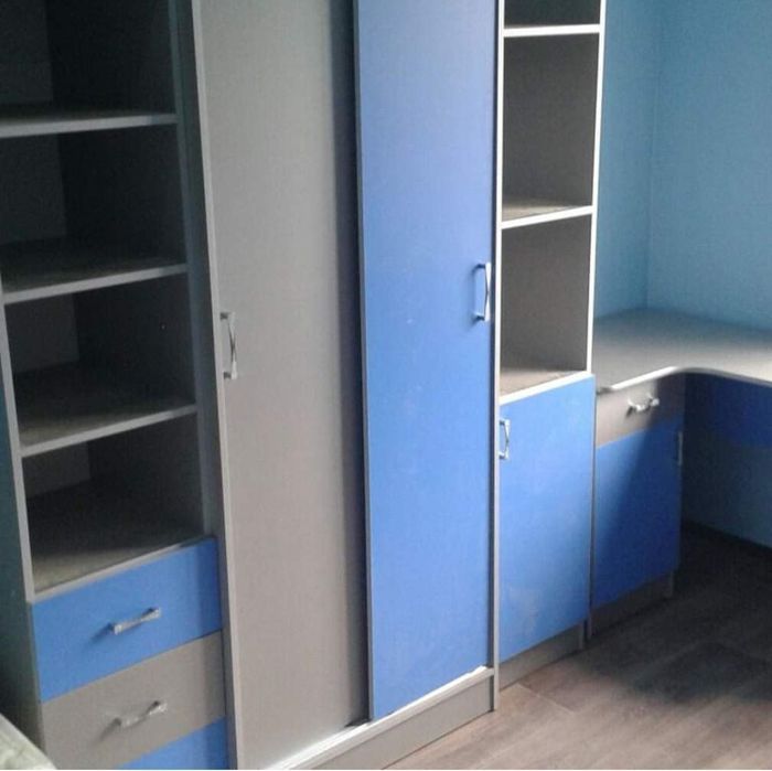 Продам спальный гарнитур