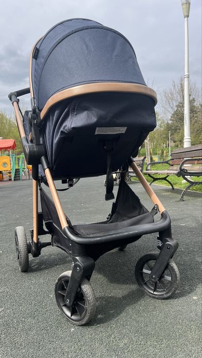 Vand carucior, 2 in 1 , Blue, stare foarte buna, ridicare personala Bucuresti.