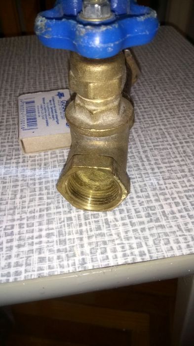 Кран для воды.           .