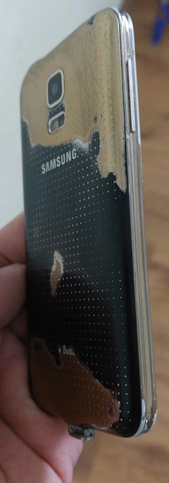 Телефоный на запчасти