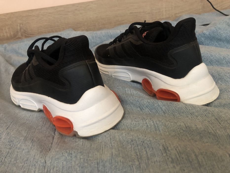 Маратонки Adidas