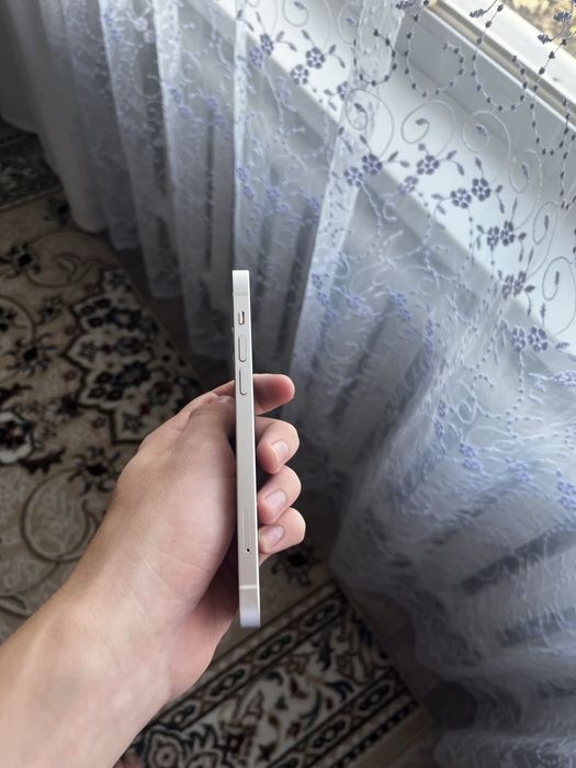 Продам Айфон 12 / 128