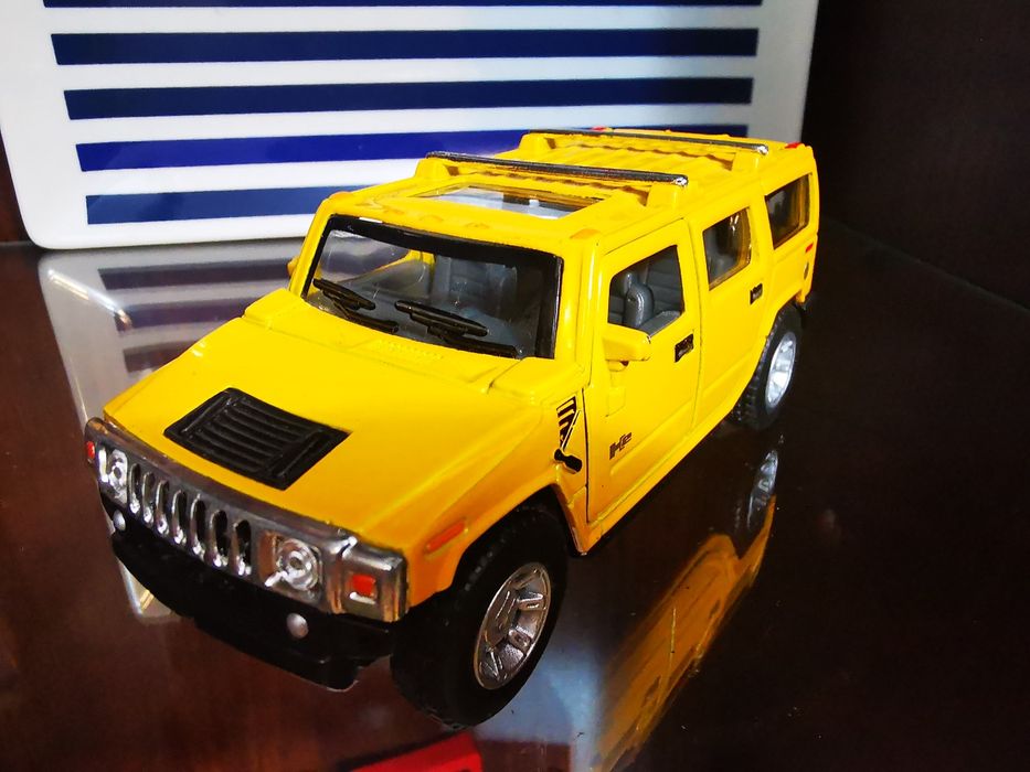 Macheta HUMMER yelow edition 1:40
