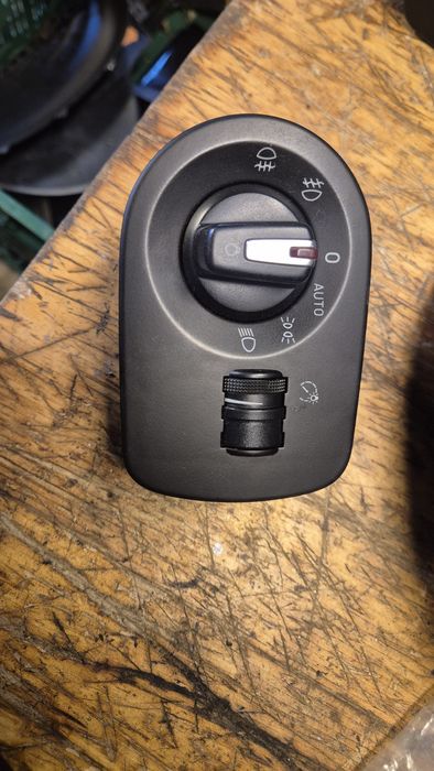 Оригинален Ключ Фарове за Сеат Леон 1P  FR 2008- 2012г