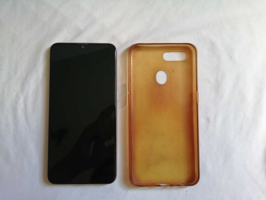 продам телефон OPPO AX7 CPH1903