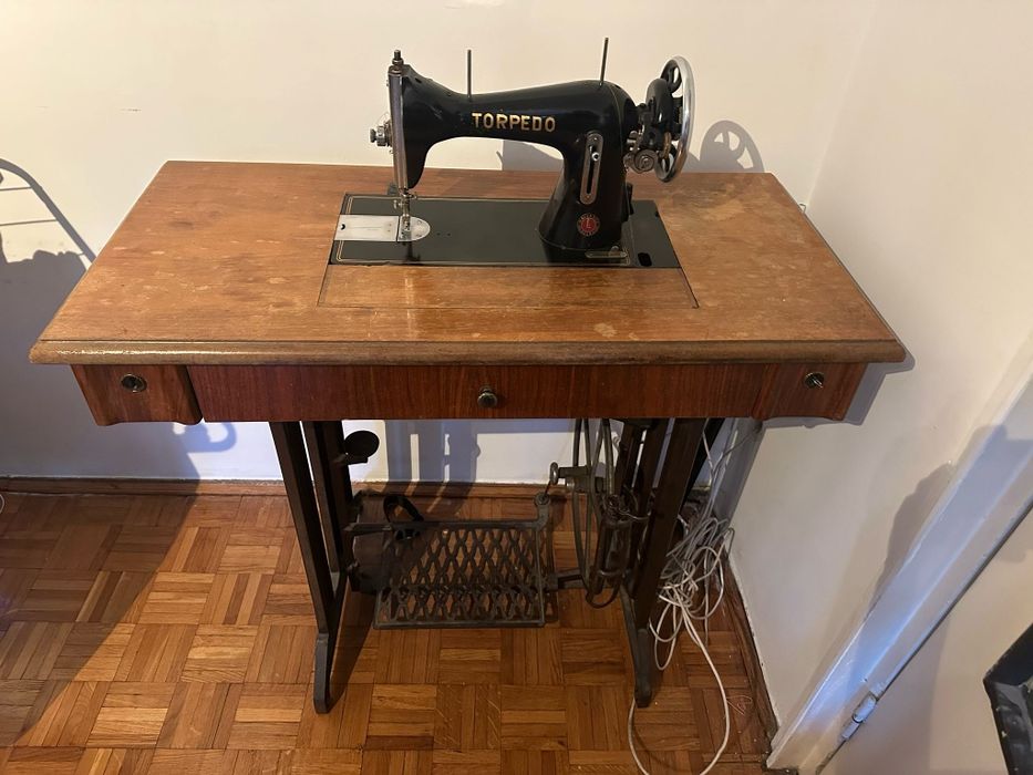 Masina de cusut MAID & NEU KARLSRUHE