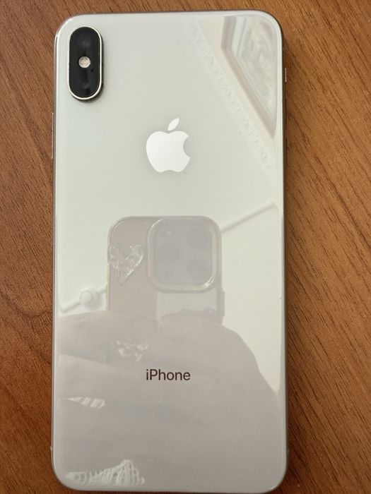 Продаю Айфон XS MAX 64ГБ