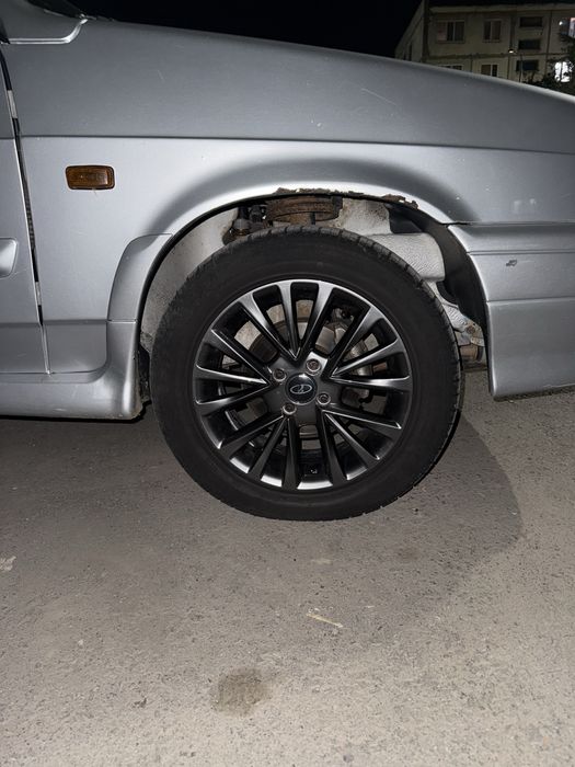 Камрики r15 продам 4шт