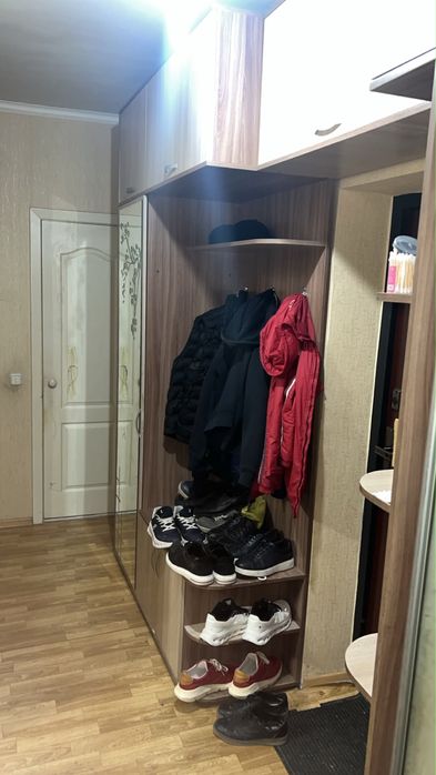 Прихожая большая вместимая