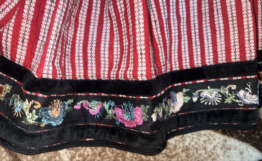 Автентична тракийска (криволичена) рокля