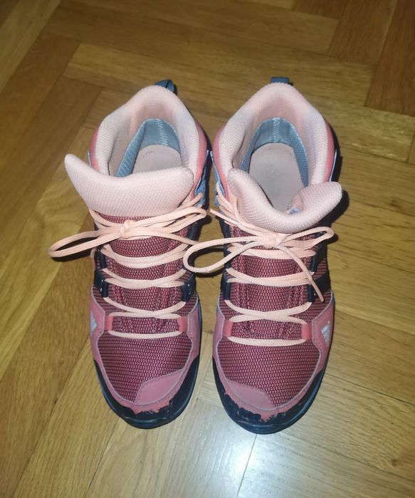 Детски зимни adidas AX2 MID CP K
