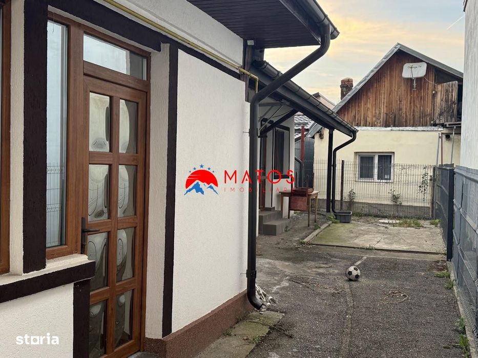 Casă de vânzare Câmpina, Bobâlna | 5 camere, teren
