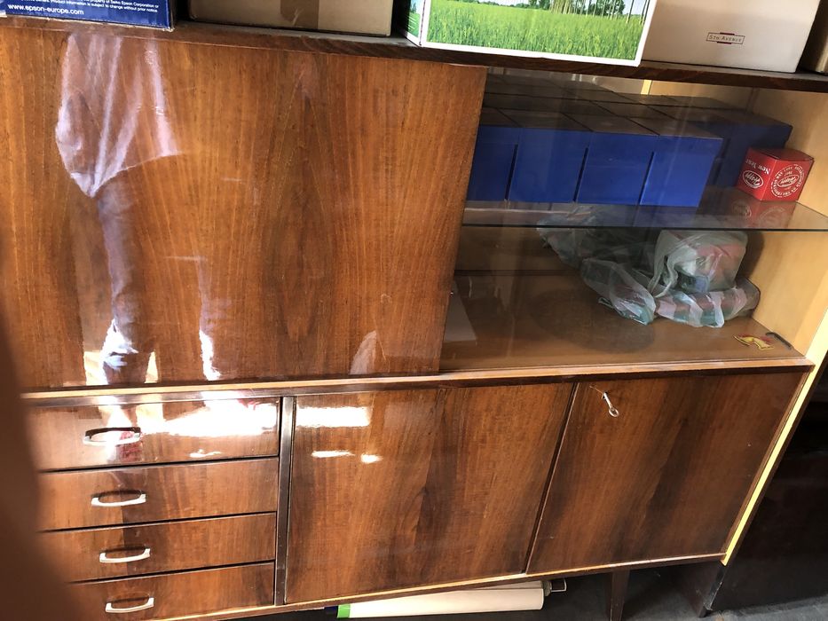 Дървена секция