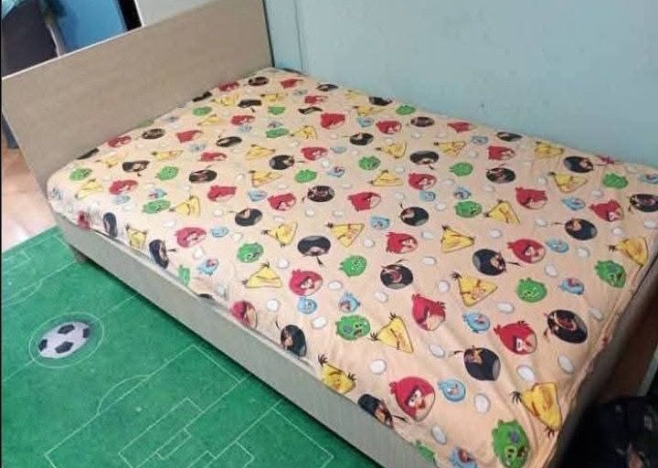 Pat dormitor saltea cu memory 192 cm /  120 cm  putin folosit