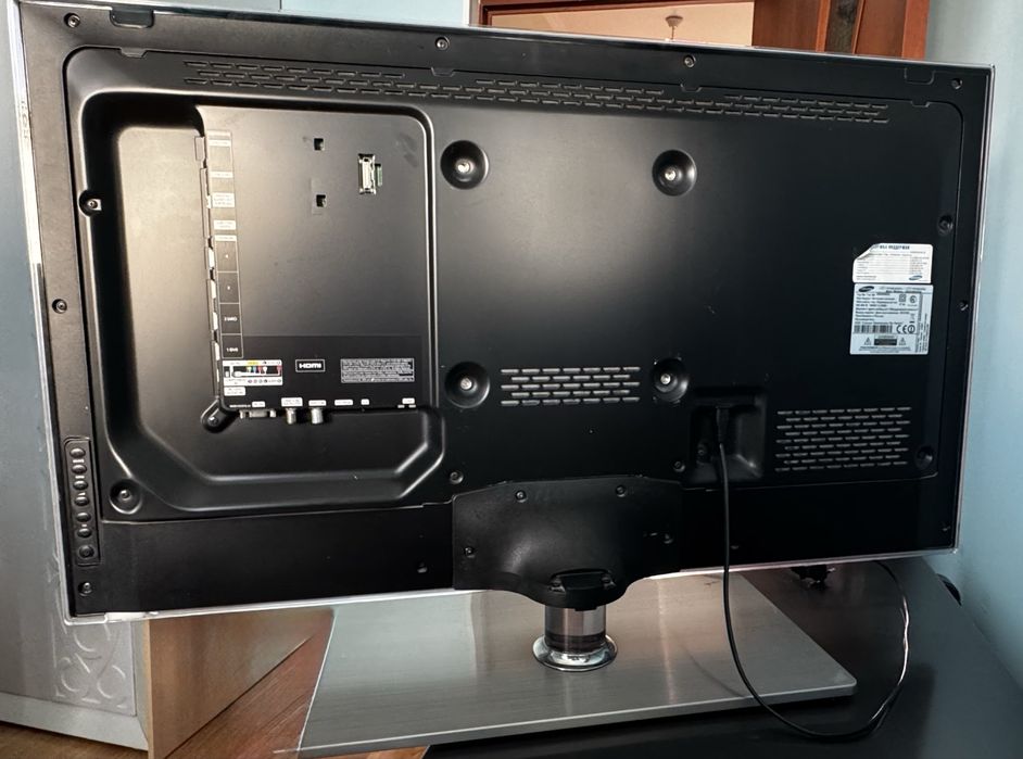 Продается телевизор LED экран