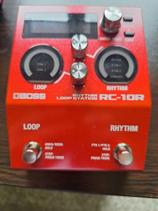 Vând drum machine integrat loop& rhythm