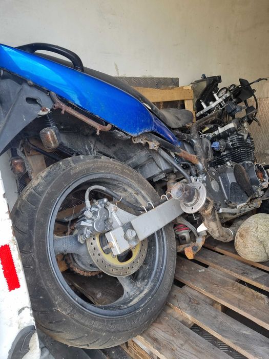 Vând  kawasaki zr7 s