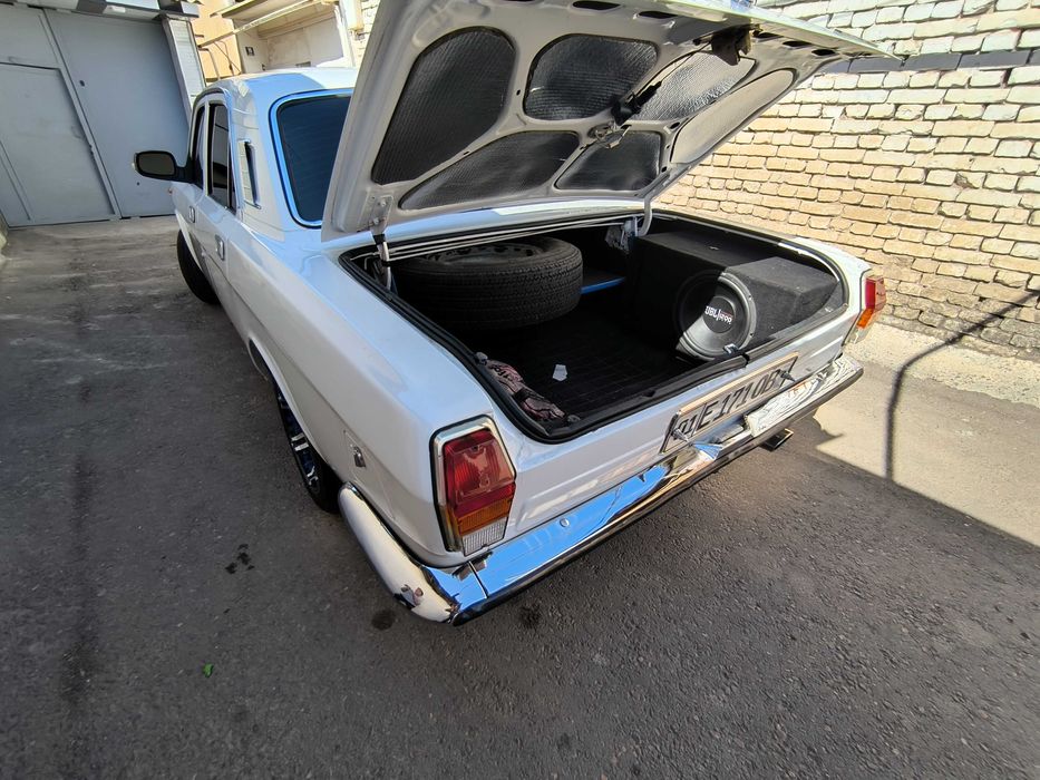 Gaz 2410 sotiladi radnoy