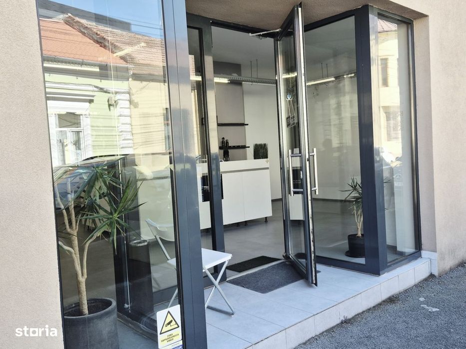 Spațiu Comercial De Inchiriat, Zona Ntt Data