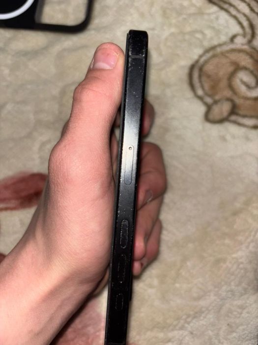 Продам айфон 16 про